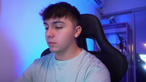 aron__cooper online show from 04-01-26, 01:17