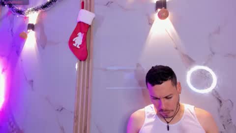 aron and molly online show from 12-20-25, 12:12