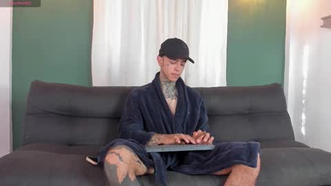 Aron ford online show from 11-21-25, 01:10