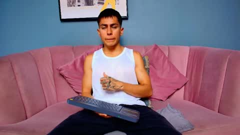 aron_pulse online show from 04-01-26, 01:52