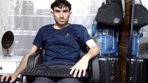 Aron G Franco online show from 10-01-25, 06:36