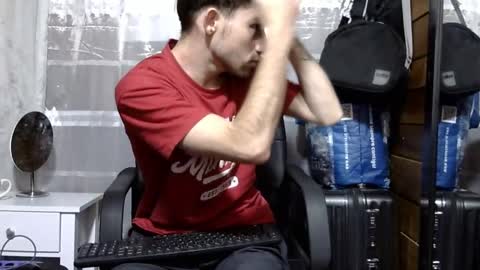 Aron G Franco online show from 10-06-25, 03:04