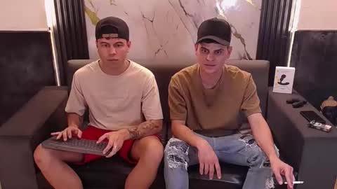 Aroon   online show from 03-28-26, 05:07