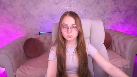 arrinawair online show from 12-19-25, 08:54