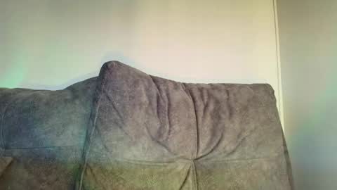 Snapshot of art_fer chatting on 12-16-24, 10:03 Fernanda online show from 12-16-24, 10:03