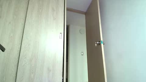 Snapshot of art_fer chatting on 02-11-25, 07:48 Fernanda online show from 02-11-25, 07:48