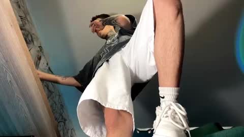 Snapshot of arteemiis chatting on 01-15-25, 10:17 online show from 01-15-25, 10:17