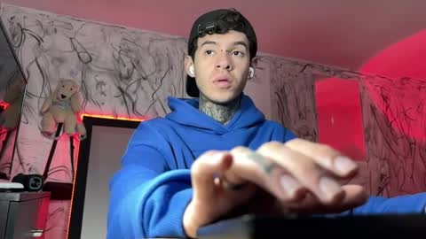 Snapshot of arteemiis chatting on 01-29-25, 02:21 online show from 01-29-25, 02:21