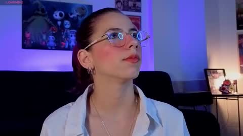 Snapshot of artemisablake chatting on 12-17-25, 05:24 artemisablake online show from 12-17-25, 05:24