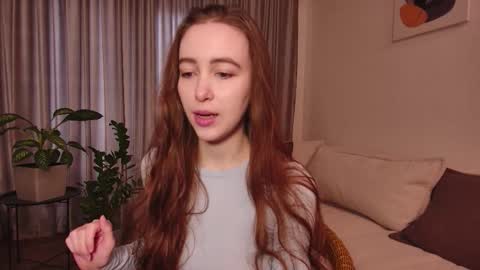Snapshot of artexcite_ chatting on 10-21-25, 10:38 Lina online show from 10-21-25, 10:38