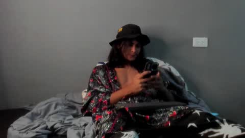 I AM HERE online show from 02-07-25, 04:06