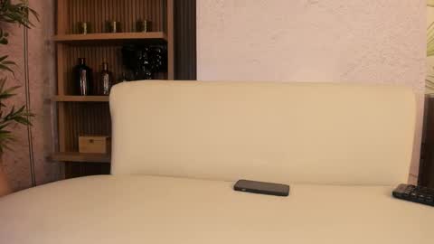 Snapshot of ary1_ chatting on 11-06-25, 04:24 Ary online show from 11-06-25, 04:24