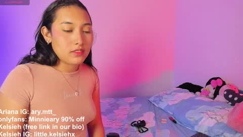 Snapshot of ary_and_kel chatting on 12-03-24, 02:14 Ariana and Kelsieh online show from 12-03-24, 02:14