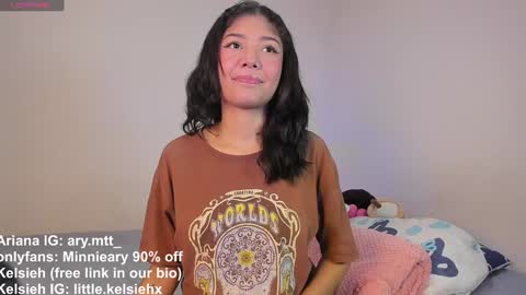 Snapshot of ary_and_kel chatting on 12-18-24, 10:02 Ariana and Kelsieh online show from 12-18-24, 10:02