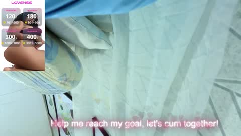 Snapshot of ary_salome1 chatting on 10-18-25, 02:03 Ary Salome1 online show from 10-18-25, 02:03