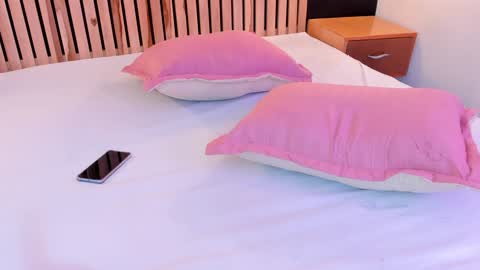 Ana online show from 01-14-25, 05:23