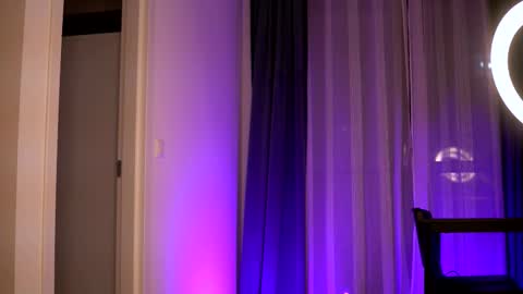 Lunaa  online show from 11-08-25, 06:51