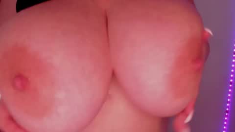 Arianacustom videos available for sale try my special  vibes 112233111222333 private copy at request online show from 01-26-25, 08:57