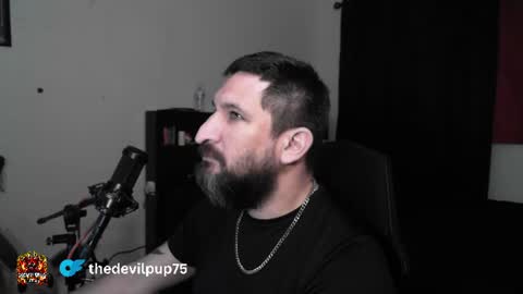 Snapshot of asanator101 chatting on 06-21-26, 03:53 devilPup75 online show from 06-21-26, 03:53