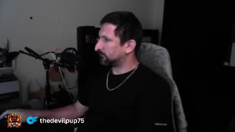 Snapshot of asanator101 chatting on 07-09-26, 07:12 devilPup75 online show from 07-09-26, 07:12