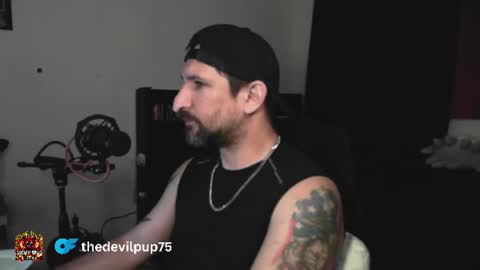 Snapshot of asanator101 chatting on 07-15-26, 01:33 devilPup75 online show from 07-15-26, 01:33