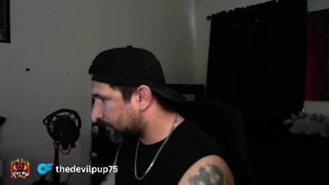 Snapshot of asanator101 chatting on 07-16-26, 06:25 devilPup75 online show from 07-16-26, 06:25