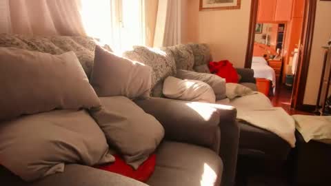 Troy online show from 02-15-25, 11:39