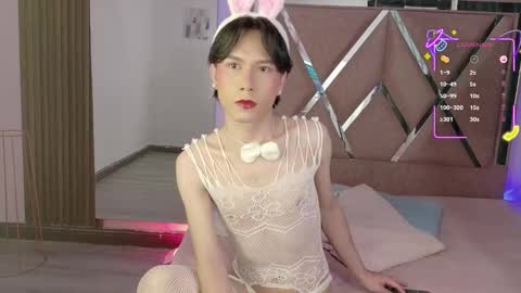 Ash Femboy online show from 10-15-25, 08:31