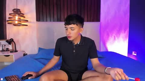 Snapshot of ash_russell chatting on 01-13-26, 07:41 ash_russell online show from 01-13-26, 07:41