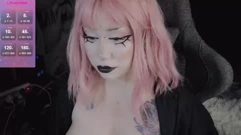 Sasha next stream December 4st  at  0000- 0030 am German time online show from 11-12-25, 10:30