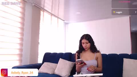 Snapshot of ashely_ryan24 chatting on 02-27-25, 07:47 Ashley And Ryan  online show from 02-27-25, 07:47