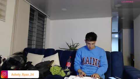 Snapshot of ashely_ryan24 chatting on 03-04-25, 12:29 Ashley And Ryan  online show from 03-04-25, 12:29