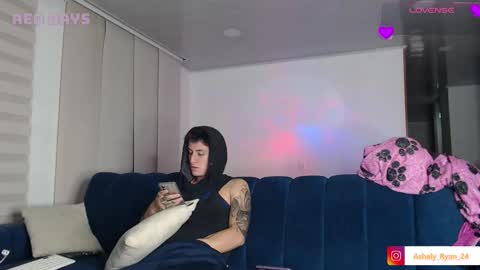 Snapshot of ashely_ryan24 chatting on 09-23-25, 12:13 Ashley And Ryan  online show from 09-23-25, 12:13