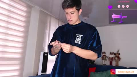 Ashley And Ryan  online show from 11-28-25, 09:28