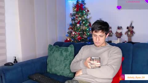 Ashley And Ryan  online show from 12-01-25, 11:43