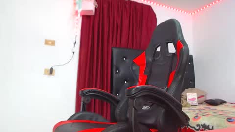 ashelyhots9inches online show from 11-27-25, 04:09