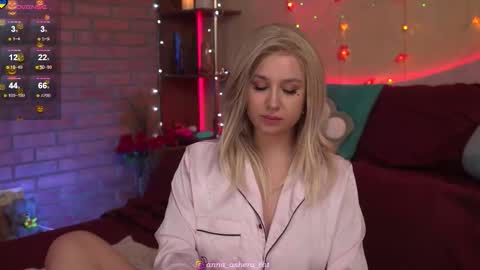 Anna Anya online show from 11-16-25, 06:35