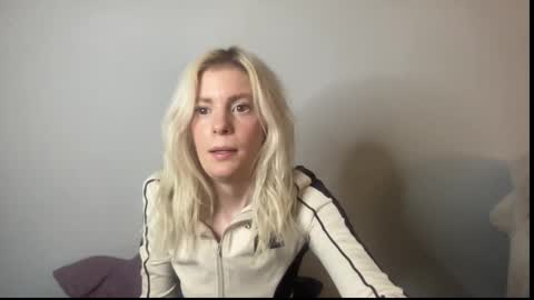 Ashlee online show from 01-16-26, 02:26