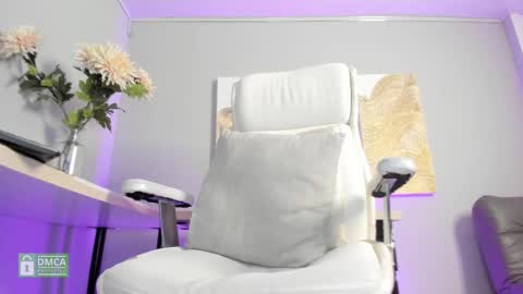 Snapshot of ashleey_thompsonn chatting on 02-09-25, 10:20 Ashley online show from 02-09-25, 10:20