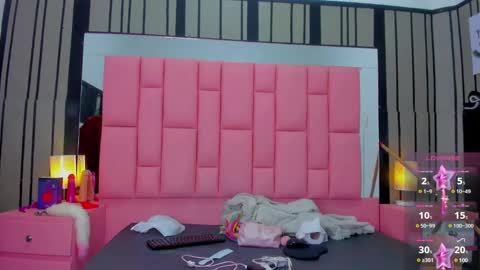 Snapshot of ashleimoss chatting on 01-27-25, 11:22 Ashly online show from 01-27-25, 11:22