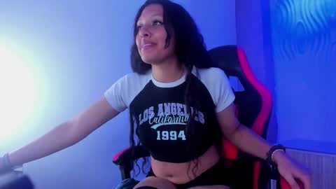 ashley17_ online show from 11-25-25, 08:09