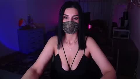 Snapshot of ashley__cooper__ chatting on 12-05-24, 04:09   Yasmina   online show from 12-05-24, 04:09