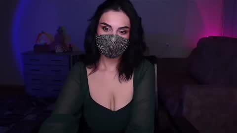 Snapshot of ashley__cooper__ chatting on 12-20-24, 05:36   Yasmina   online show from 12-20-24, 05:36