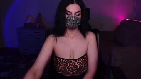 Snapshot of ashley__cooper__ chatting on 12-22-24, 05:34   Yasmina   online show from 12-22-24, 05:34