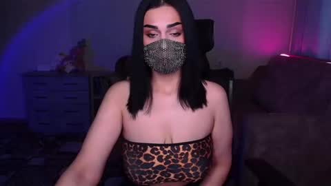 Snapshot of ashley__cooper__ chatting on 01-02-25, 03:26   Yasmina   online show from 01-02-25, 03:26