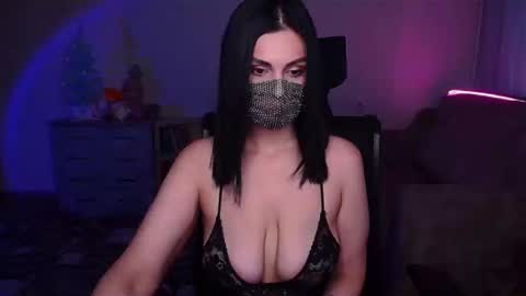 Snapshot of ashley__cooper__ chatting on 01-06-25, 04:47   Yasmina   online show from 01-06-25, 04:47