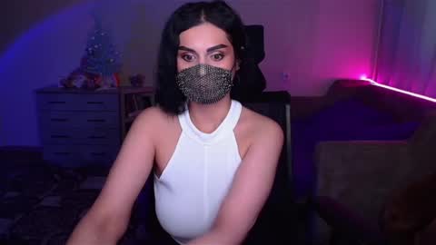 Snapshot of ashley__cooper__ chatting on 01-26-25, 07:21   Yasmina   online show from 01-26-25, 07:21