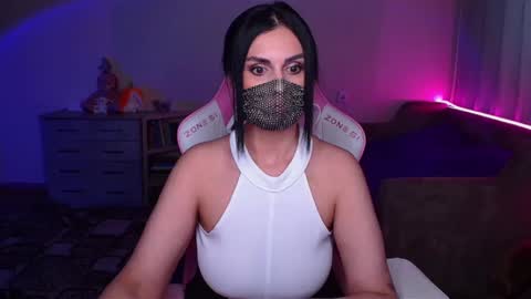 Snapshot of ashley__cooper__ chatting on 02-11-25, 07:23   Yasmina   online show from 02-11-25, 07:23