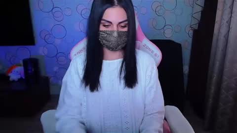 Snapshot of ashley__cooper__ chatting on 09-22-25, 04:47   Yasmina   online show from 09-22-25, 04:47