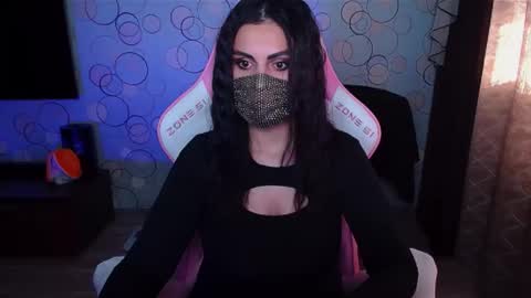 Snapshot of ashley__cooper__ chatting on 10-03-25, 05:37   Yasmina   online show from 10-03-25, 05:37